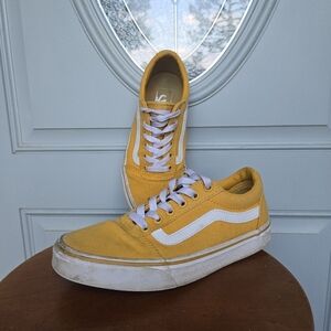 VANS Classic Lace Up Sneaker Mustard Canvas